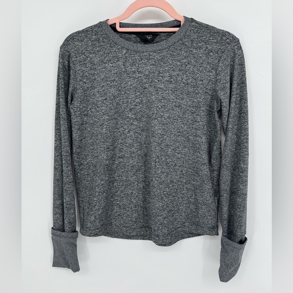 Athleta Girls Gray Athletic Long Sleeve Top Size Large (Kids 12)